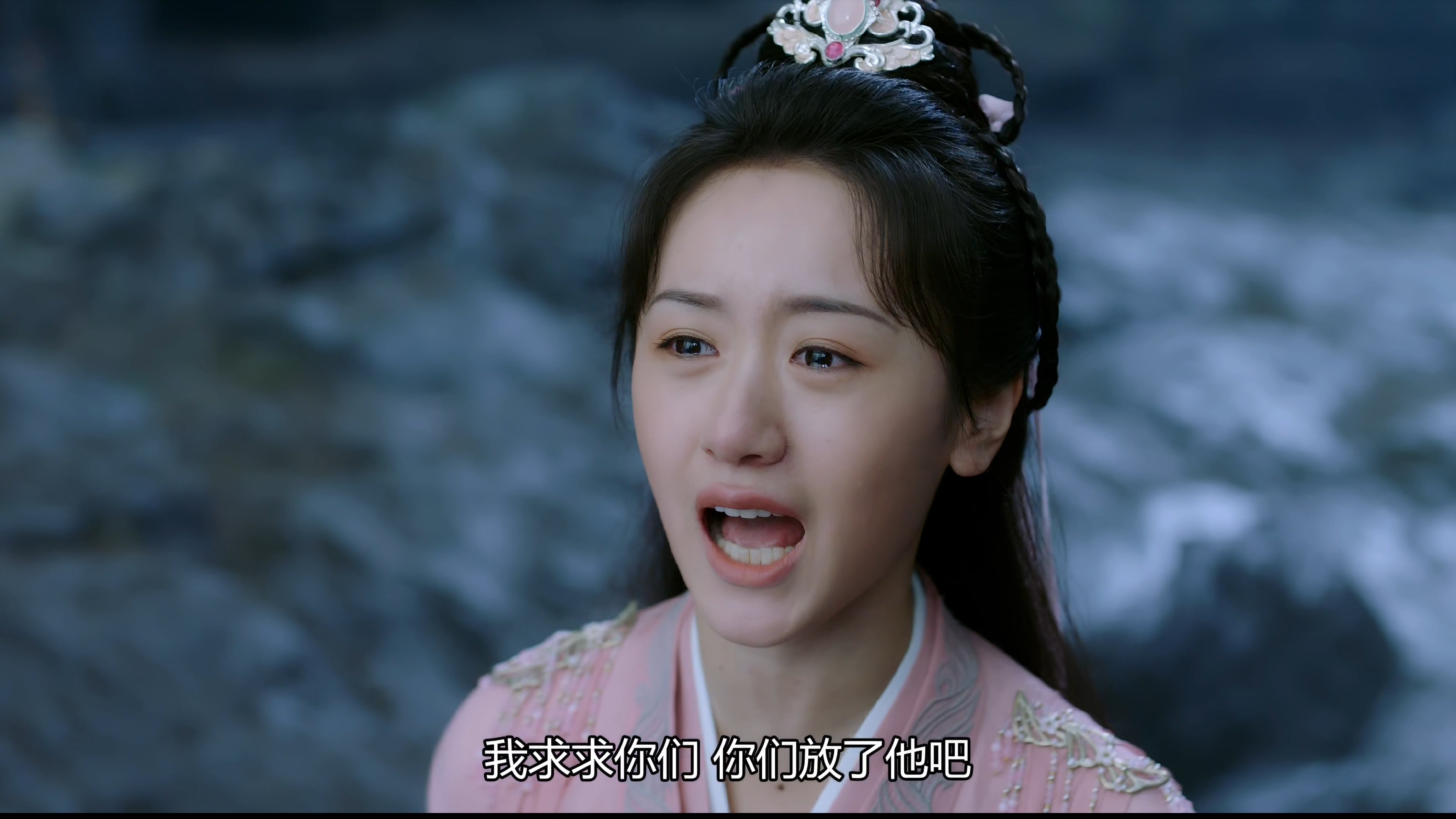 在被逼要取司凤妖丹时